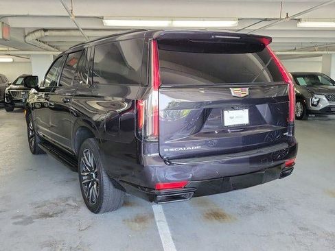 Certified 2024 Cadillac Escalade ESV Sport AWD/4WD image 4