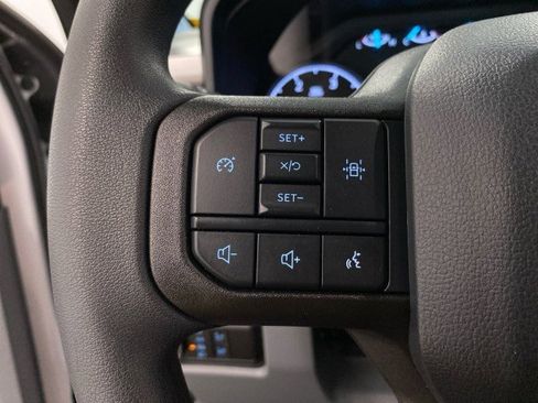 New 2025 Ford F550 4x4 SuperCab Super Duty image 16