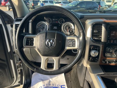 Used 2014 RAM 1500 Laramie w/ Convenience Group image 20