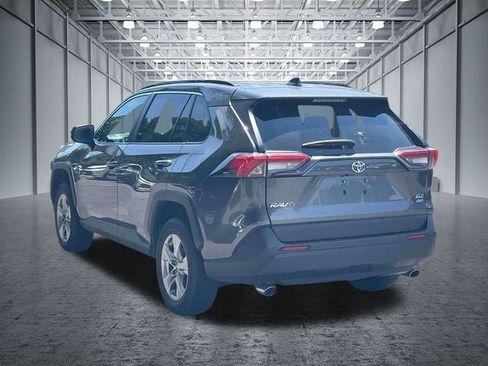 Used 2025 Toyota RAV4 XLE AWD/4WD image 10