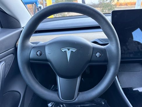 Used 2020 Tesla Model 3 Long Range image 18
