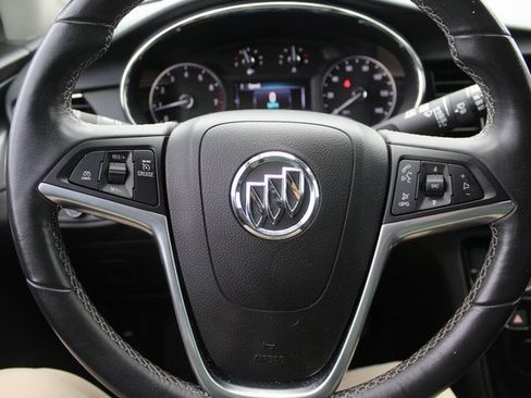 Used 2022 Buick Encore Preferred image 21