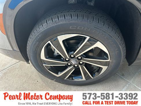 New 2026 Buick Enclave Sport Touring w/ Power Package image 8