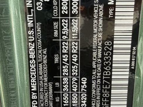 Used 2026 Mercedes-Benz GLS 580 4MATIC image 32