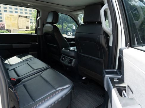 Used 2023 Ford F250 Lariat w/ Lariat Ultimate Package AWD/4WD image 15