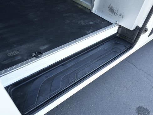 Used 2023 Mercedes-Benz Sprinter 2500 image 16