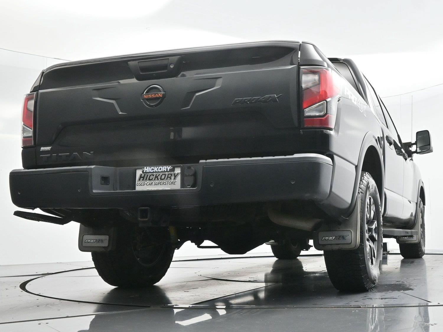 Used 2021 Nissan Titan PRO-4X w/ Pro-4x Convenience Package AWD/4WD image 53