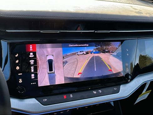 Used 2024 Jeep Wagoneer Launch Edition image 33