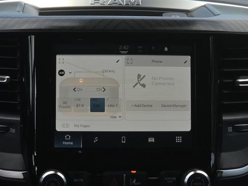 New 2026 RAM 1500 4x4 Crew Cab image 13