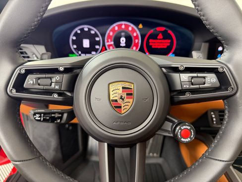 Certified 2025 Porsche 911 Carrera RWD image 13