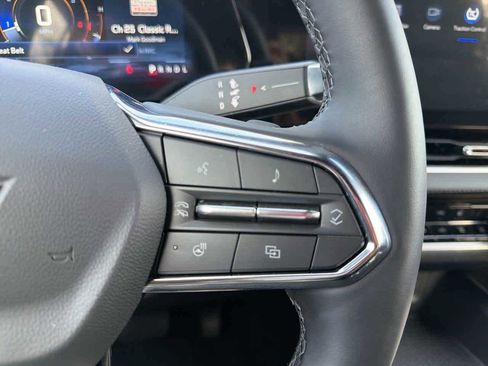 New 2026 Chevrolet Equinox LT w/ Convenience Package II image 25