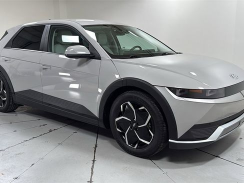 Used 2022 Hyundai Ioniq 5 SEL w/ Cargo Package image 3