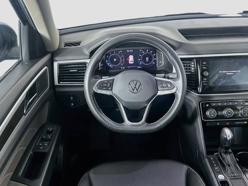 Used 2023 Volkswagen Atlas SE w/ Black Wheel Package FWD image 18
