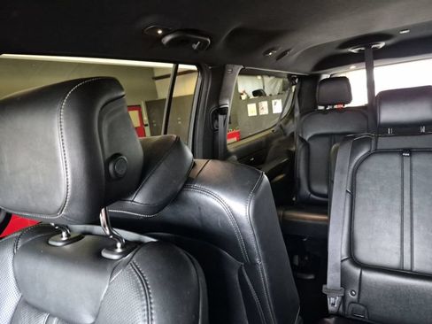 Used 2024 Jeep Wagoneer L Series II w/ Flexible Seating Group AWD/4WD image 5