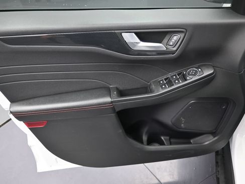 Used 2023 Ford Escape ST-Line w/ Tech Pack #1 FWD image 11
