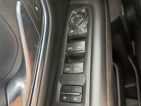 Used 2023 Chevrolet Tahoe Premier RWD image 35