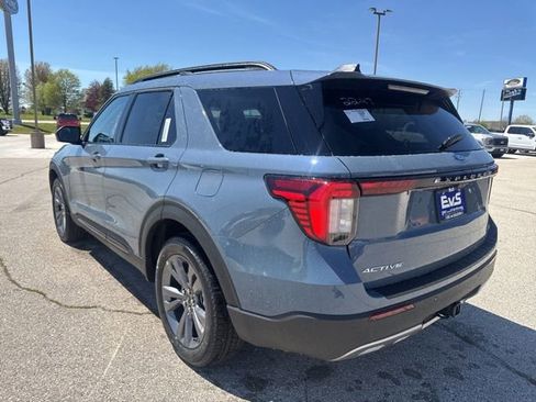 New 2026 Ford Explorer Active w/ Active Comfort Package AWD/4WD image 5