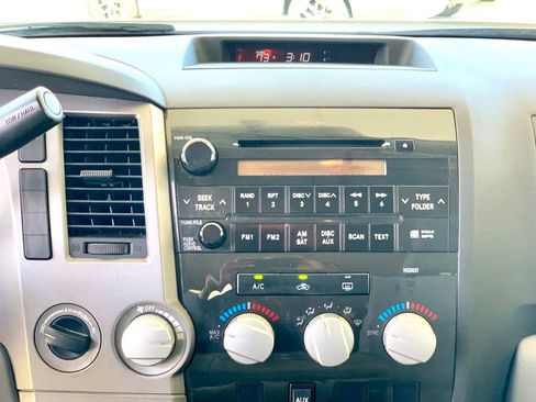 Used 2012 Toyota Tundra 4x4 CrewMax w/ Tow Pkg image 18