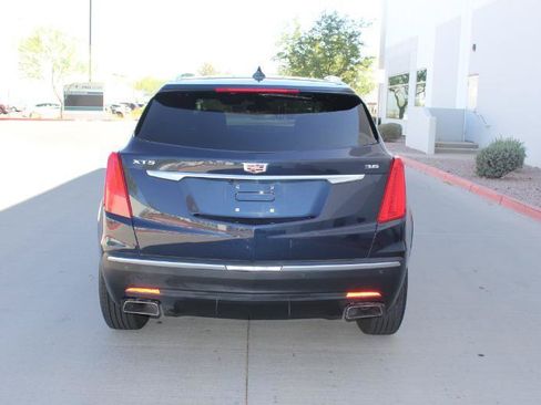 Used 2017 Cadillac XT5 Luxury w/ Driver Awareness Package FWD image 6