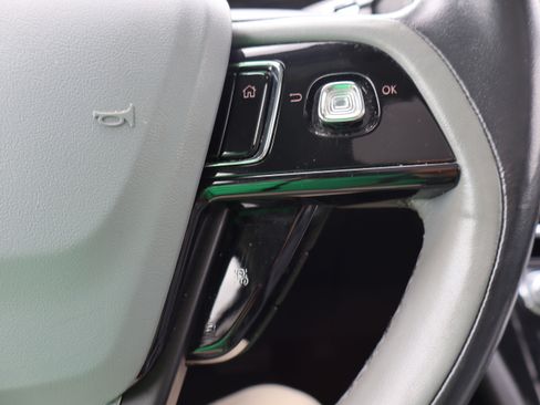 Used 2022 Lincoln Corsair Reserve w/ Equipment Group 201A image 18