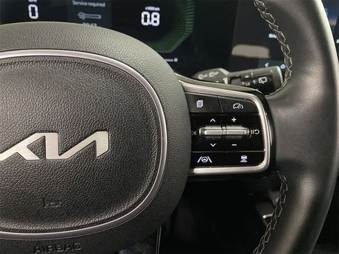 Used 2025 Kia Sorento S image 22