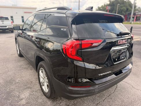 Used 2020 GMC Terrain SLE w/ Driver Convenience Package FWD image 7