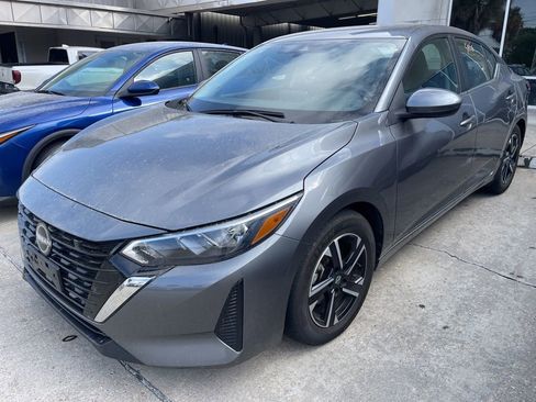 Used 2024 Nissan Sentra SV image 1