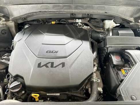 Used 2025 Kia Telluride S image 33