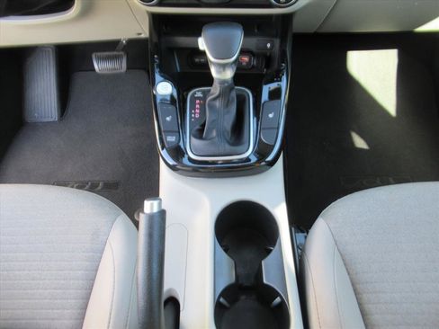 Used 2020 Kia Soul EX image 22