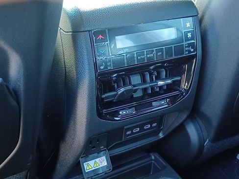 New 2026 Jeep Grand Cherokee L Limited AWD/4WD image 31