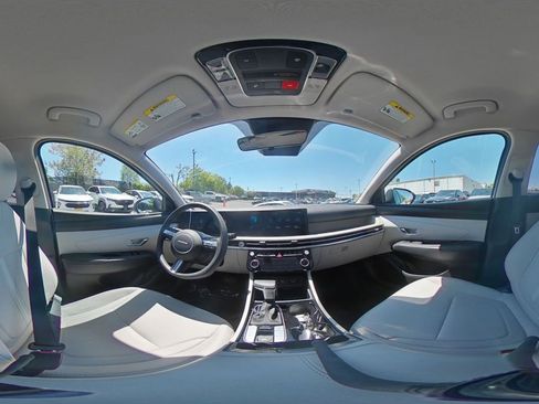 Used 2025 Hyundai Tucson SEL FWD image 37