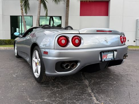 Used 2004 Ferrari 360 Spider image 10