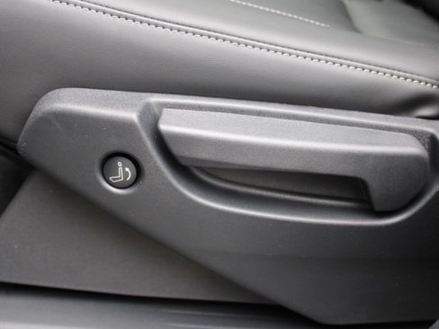 Certified 2025 INFINITI QX60 Luxe image 24