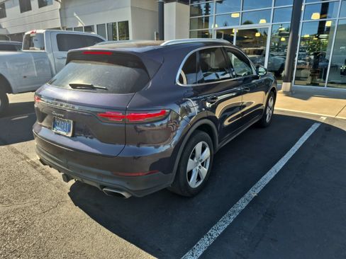 Used 2019 Porsche Cayenne AWD/4WD image 5