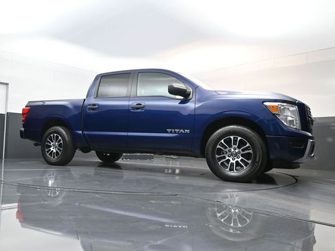 Used 2023 Nissan Titan SV RWD image 20