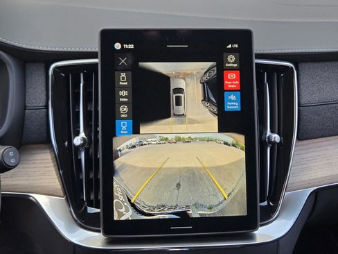 New 2026 Volvo XC90 B6 Plus w/ Protection Package Premier AWD/4WD image 20