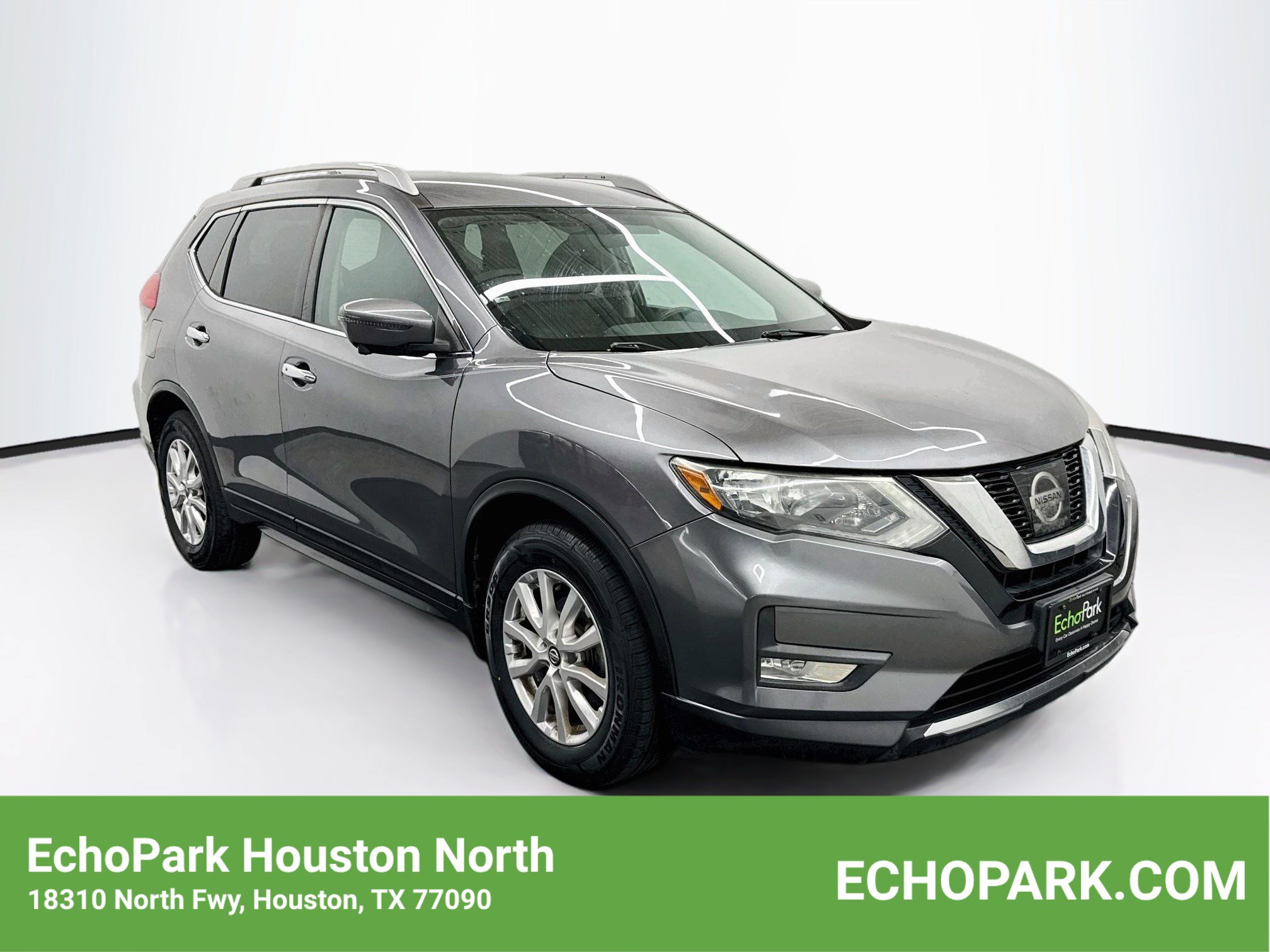 Used 2017 Nissan Rogue SV w/ SV Premium Package FWD image 1