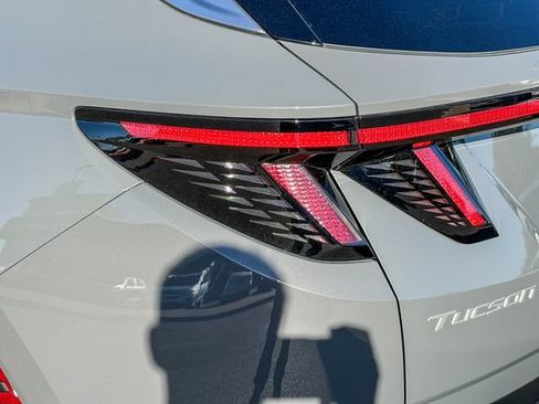 Certified 2026 Hyundai Tucson Limited AWD/4WD image 10
