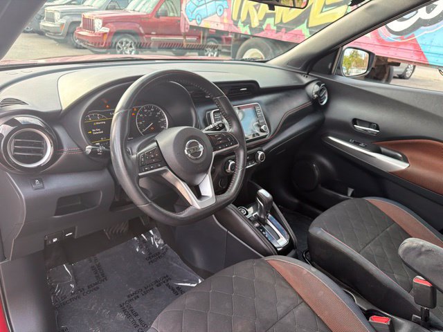Used 2018 Nissan Kicks SR w/ Exterior Package FWD image 9