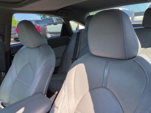 Certified 2020 Toyota Avalon Limited w/ Advanced Safety Package FWD image 8