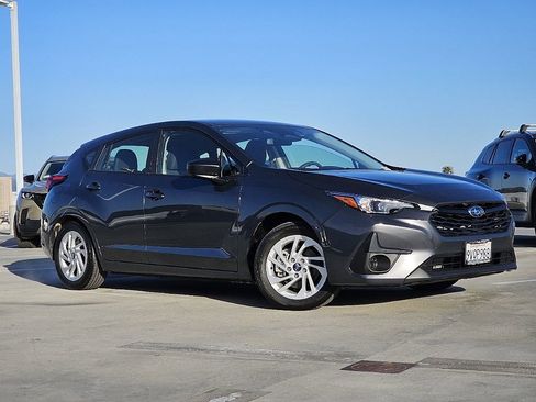 Certified 2025 Subaru Impreza 2.0i image 4