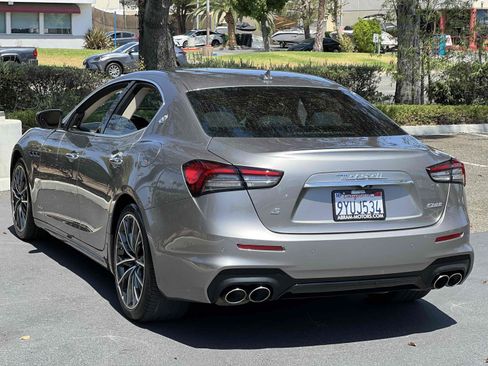 Used 2021 Maserati Ghibli S GranSport RWD image 22