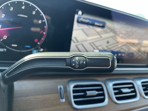 Certified 2024 Mercedes-Benz GLE 350 4MATIC w/ Winter Package image 26