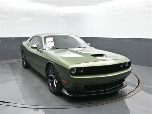 Used 2021 Dodge Challenger R/T w/ Blacktop Package image 22