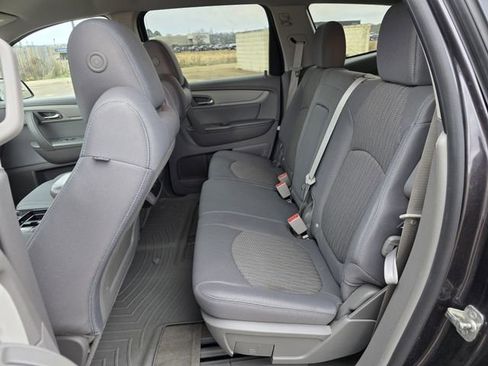 Used 2013 Chevrolet Traverse LT image 17