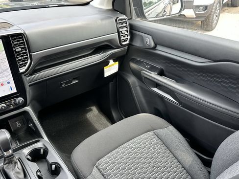 New 2026 Ford Ranger XLT w/ Black Appearance Package RWD image 10