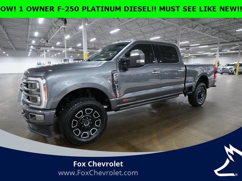 Used 2023 Ford F250 Platinum image 1