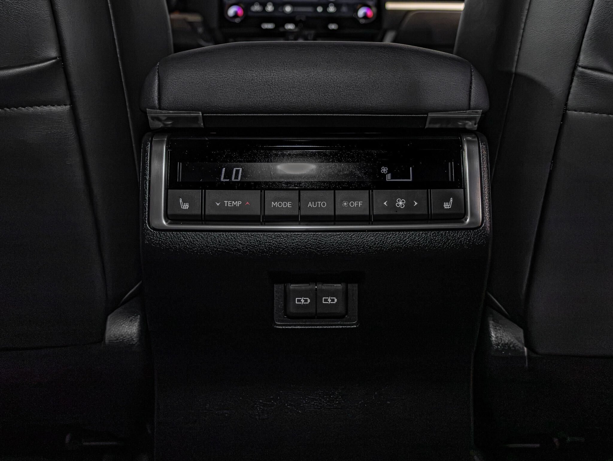 Used 2026 Lexus GX 550 w/ Accessory Package (2T) AWD/4WD image 23