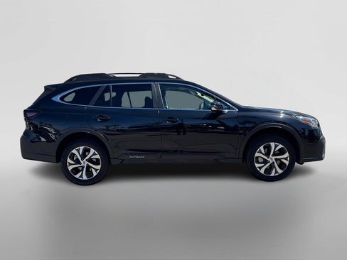 Used 2022 Subaru Outback Limited image 6