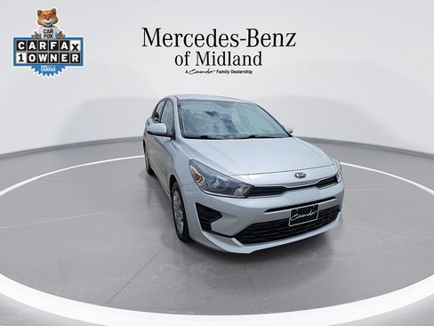 Used 2021 Kia Rio S FWD image 2